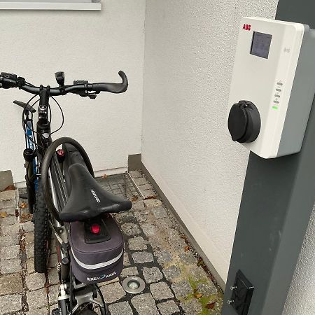 Attika Ferienwohnung In Freiburg -Gundelfingen Mit Grosser Dachterrasse Εξωτερικό φωτογραφία